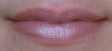 mac cosmetics, pet me please lipstick, swatches, reviews, swatch, review, makeup blog, makeup reviews blog, makeup swatches